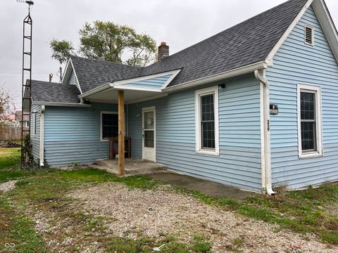 Photo of 259 N Pine Street, Morgantown, IN 46160 (MLS # 22070843)