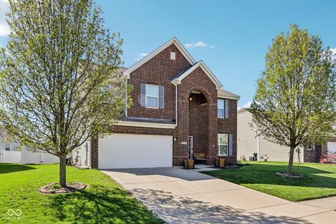 Photo of 1476 Padana Drive, Greenwood, IN 46143 (MLS # 22093017)