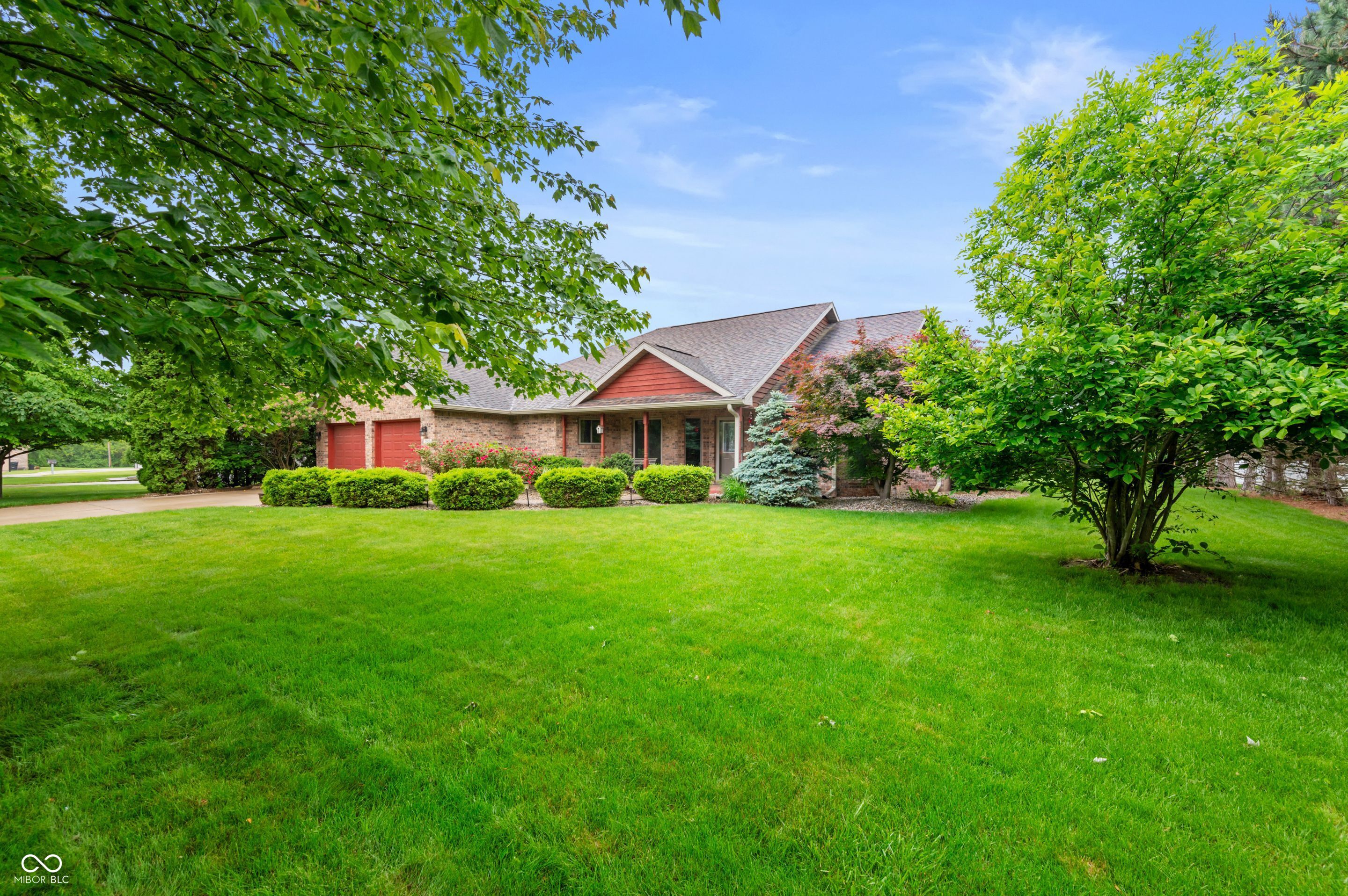2027 Round Barn Court
