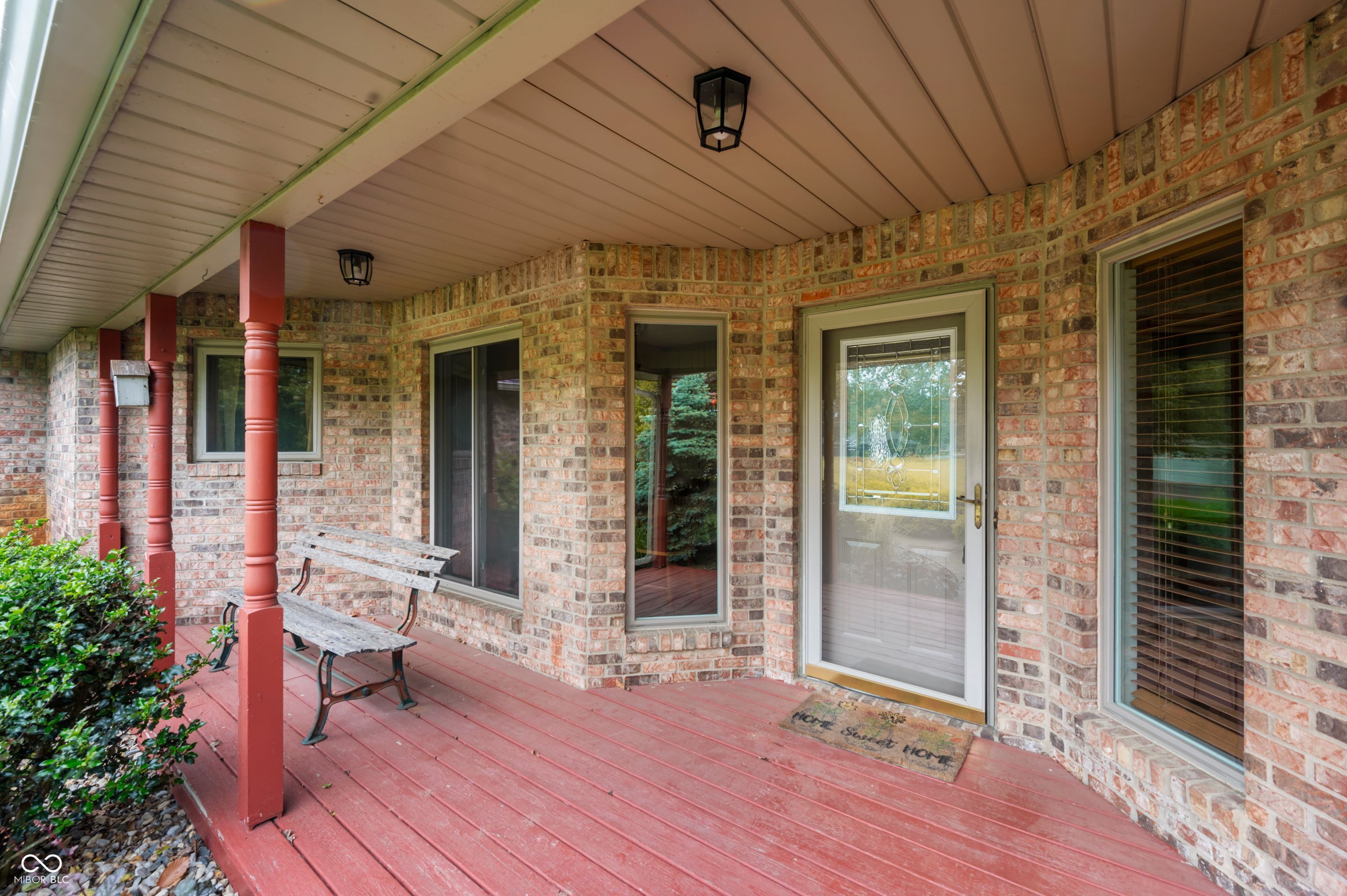 2027 Round Barn Court