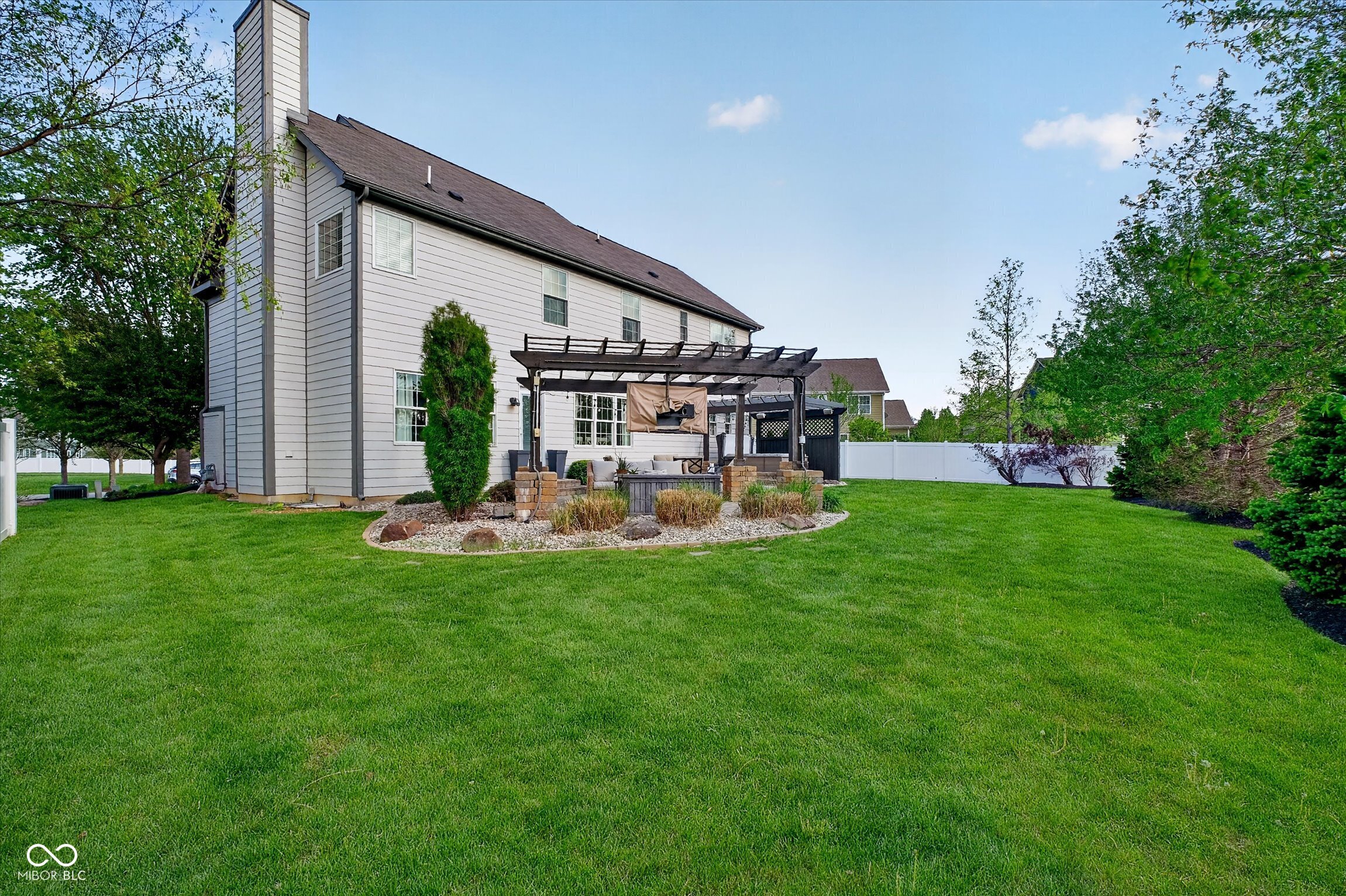 13714 Heatherfield Drive W