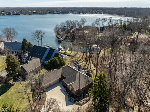 8613 Seaward Lane Indianapolis IN 46256