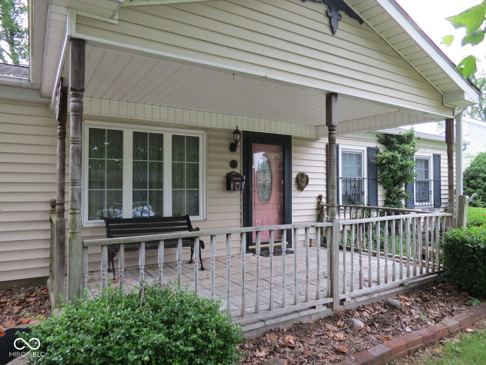2825 Lucas Way