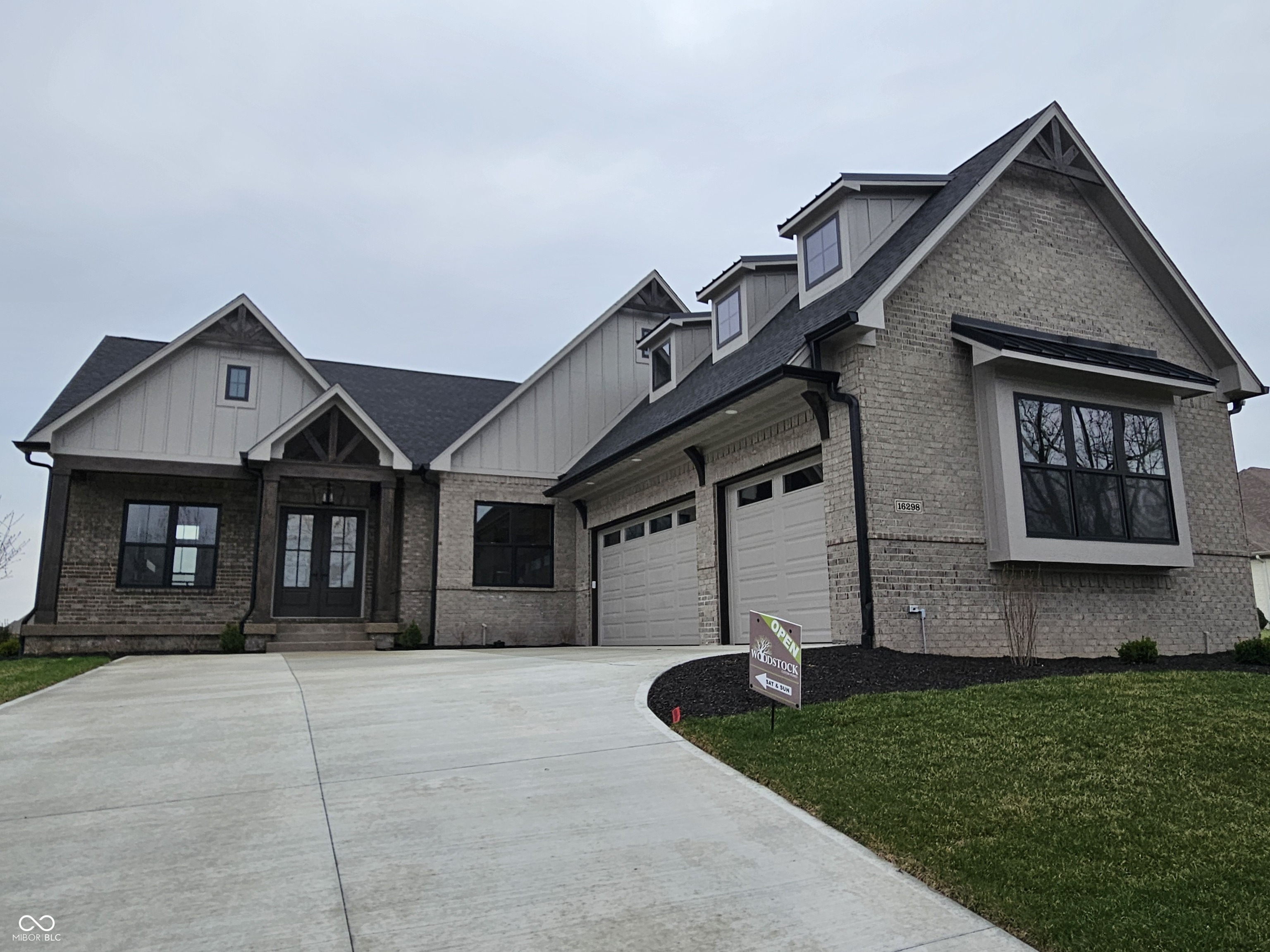16298 Grand Cypress Drive