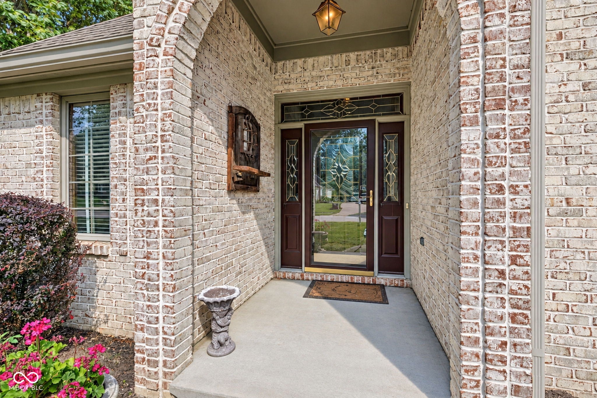 710 Willow Pointe South Drive