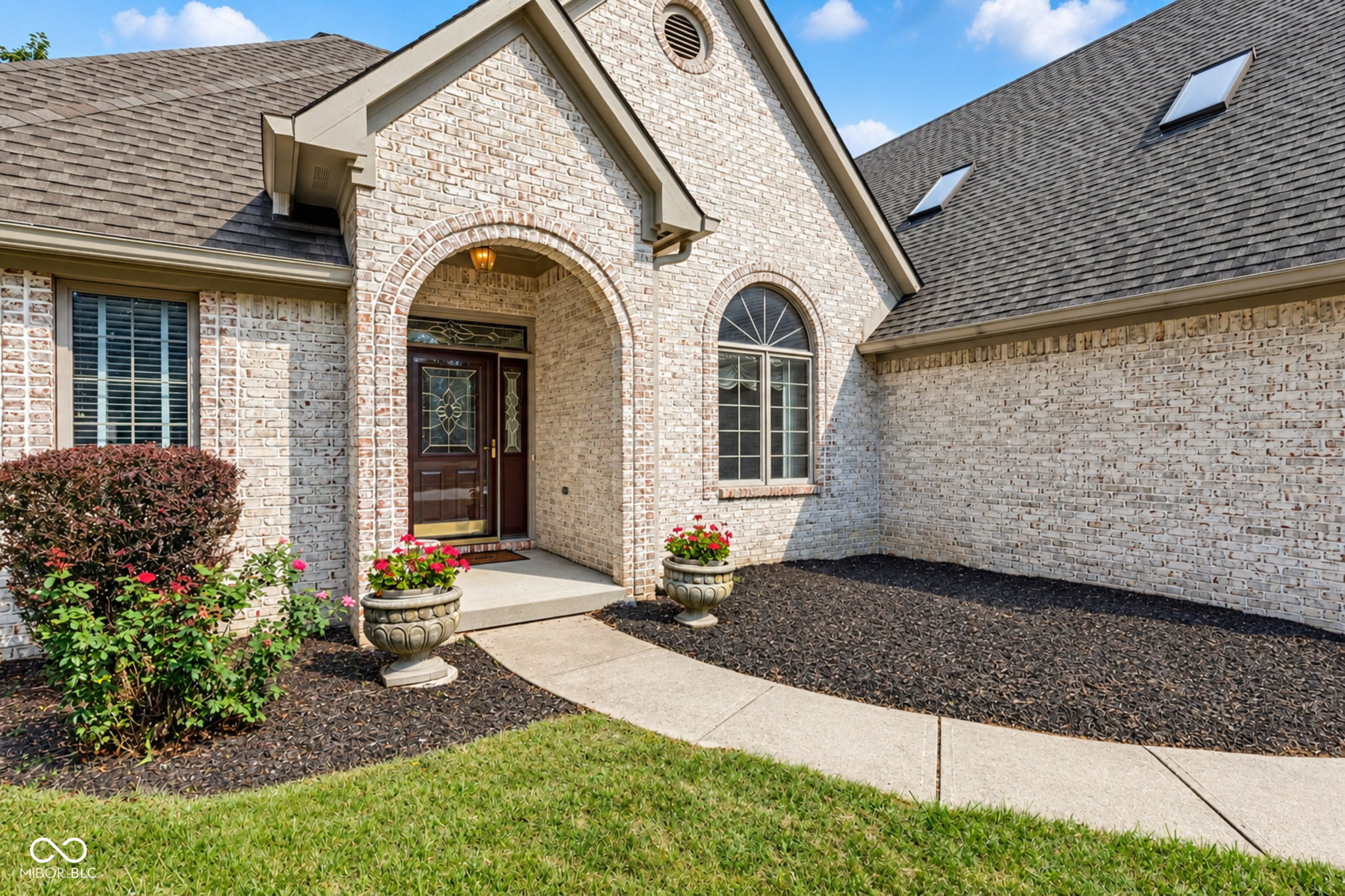 710 Willow Pointe South Drive