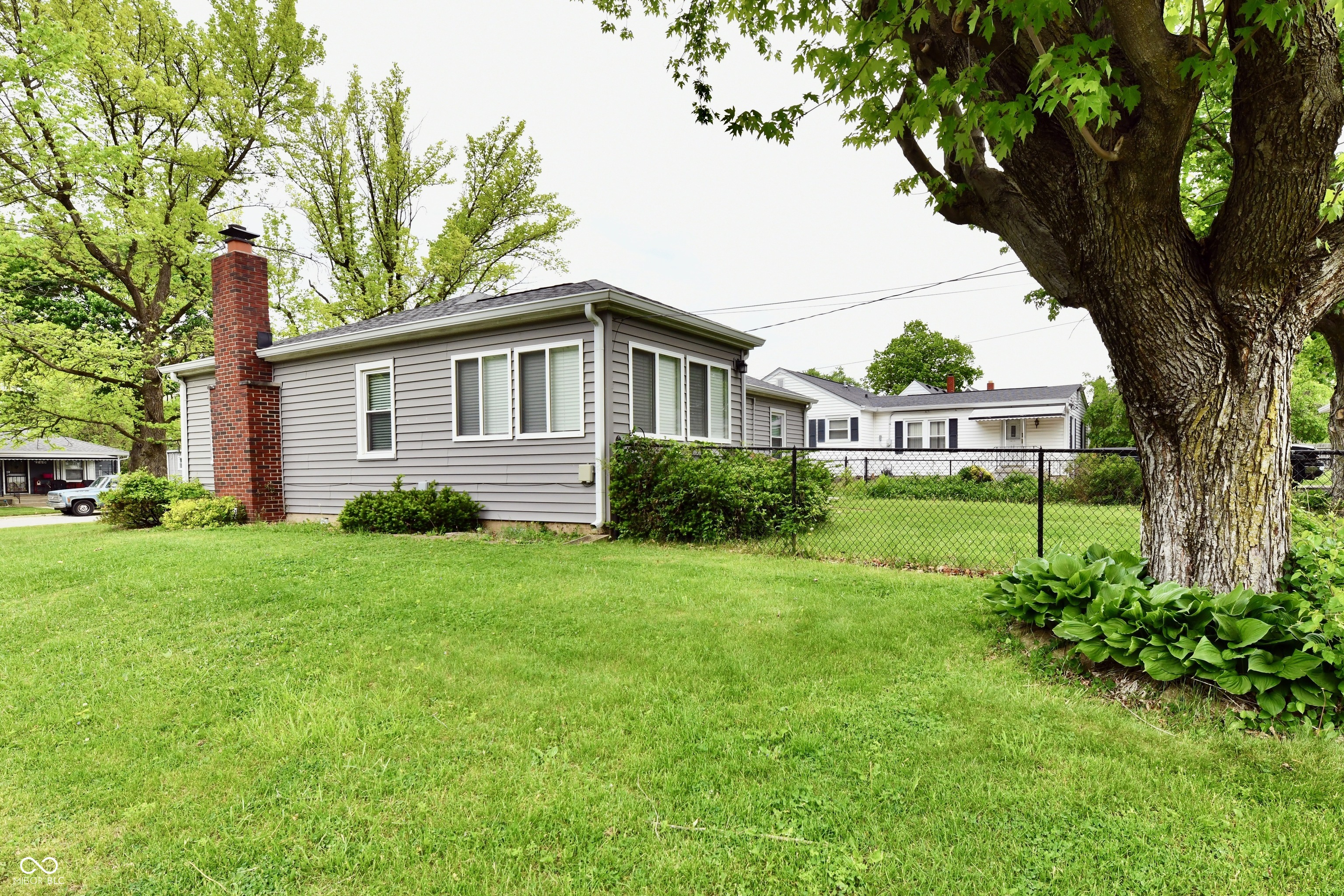 245 S 11th Avenue