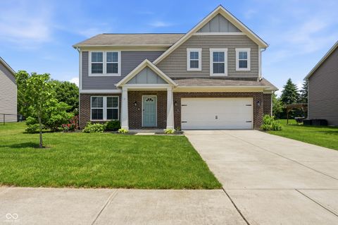 Photo of 2501 Autumn Road, Indianapolis, IN 46229 (MLS # 22104468)