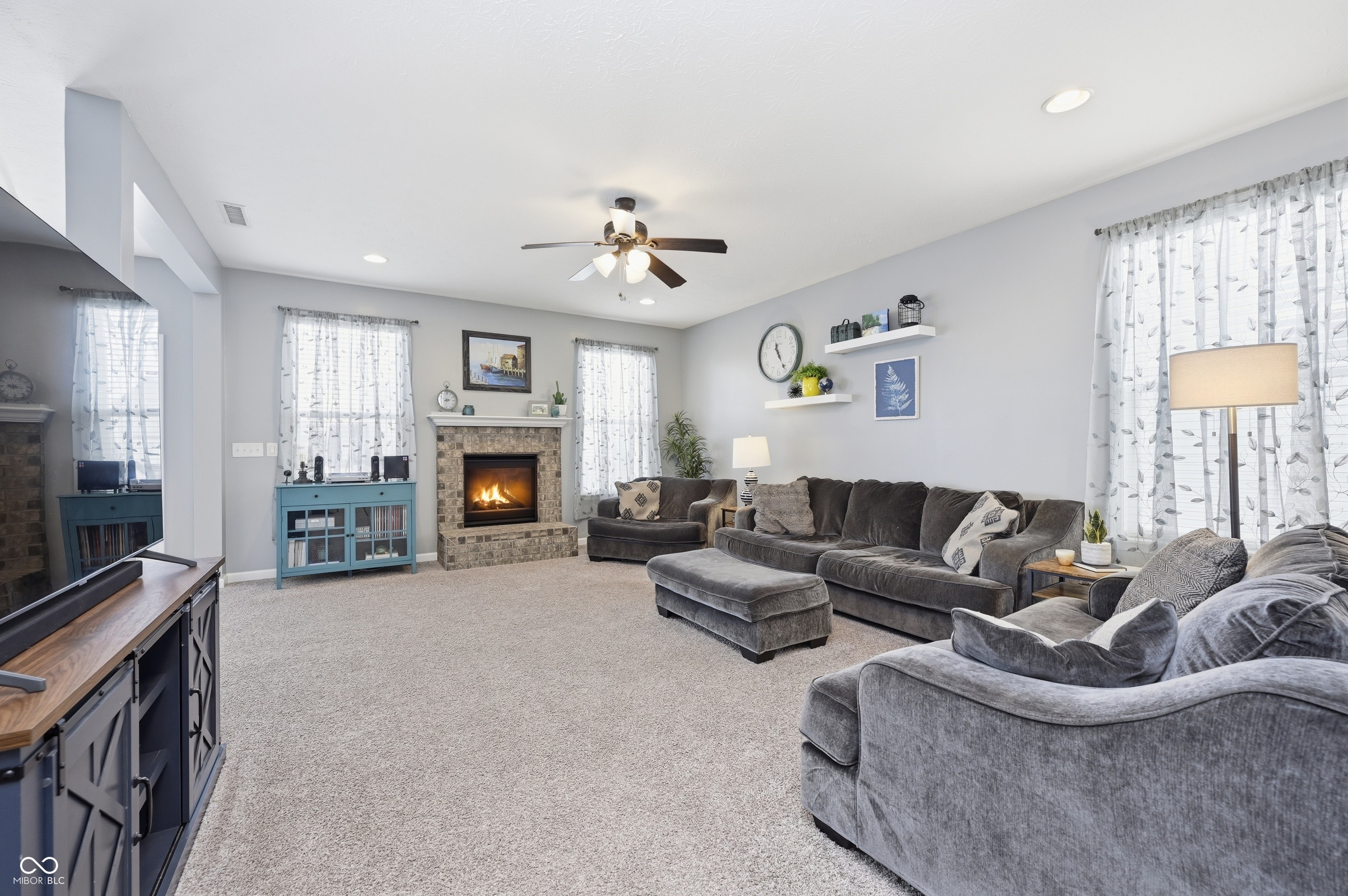 5752 Bluff View Lane