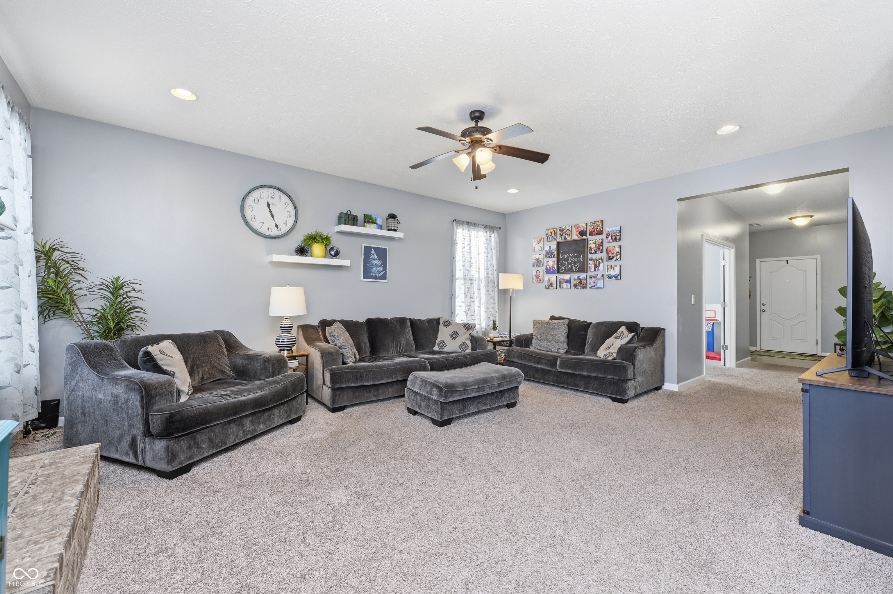 5752 Bluff View Lane