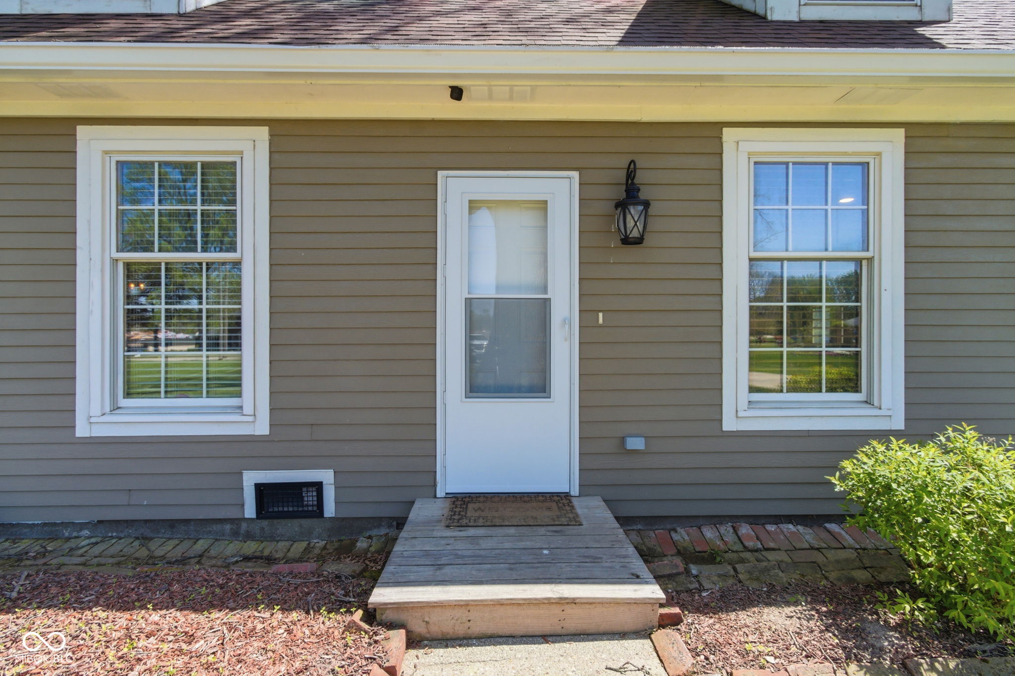 2631 Highland Road