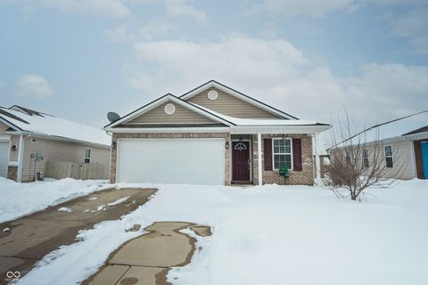 Photo of 5371 Dollar Run Drive, Indianapolis, IN 46221 (MLS # 22082735)