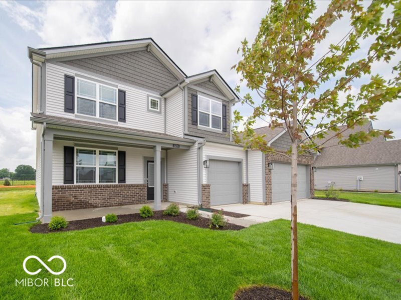 2290 Oakmont Drive