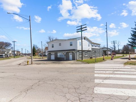Photo of 1630 N Granville Avenue N, Muncie, IN 47303 (MLS # 22036264)