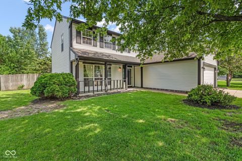 Photo of 641 Saraina Lane, New Whiteland, IN 46184 (MLS # 22105998)