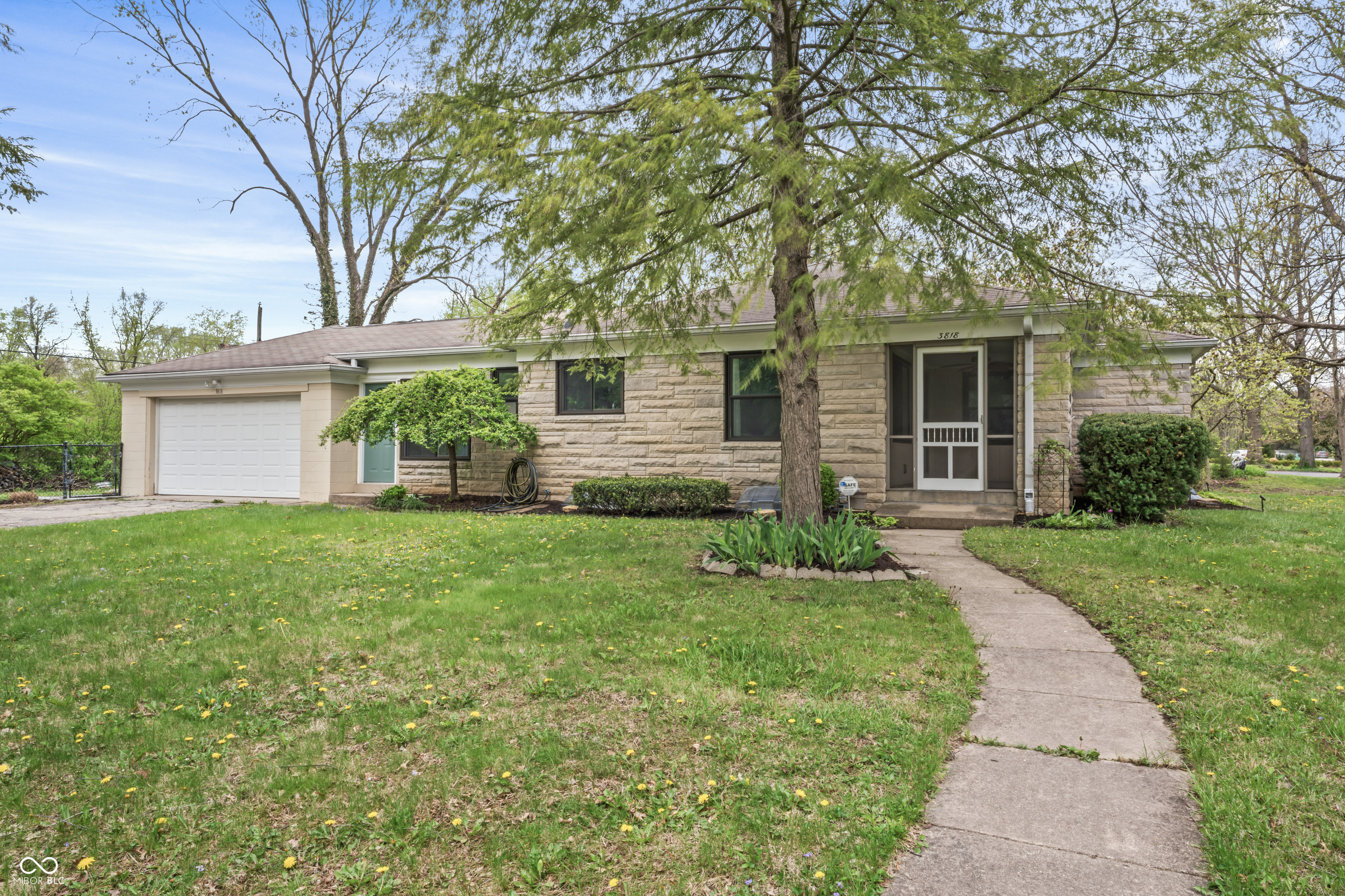 3818 Kessler Boulevard East Drive