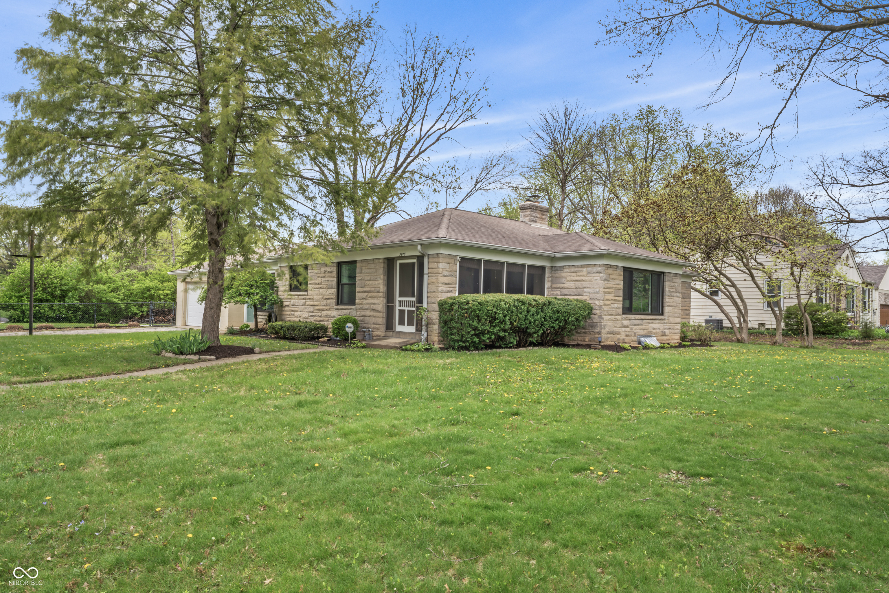3818 Kessler Boulevard East Drive