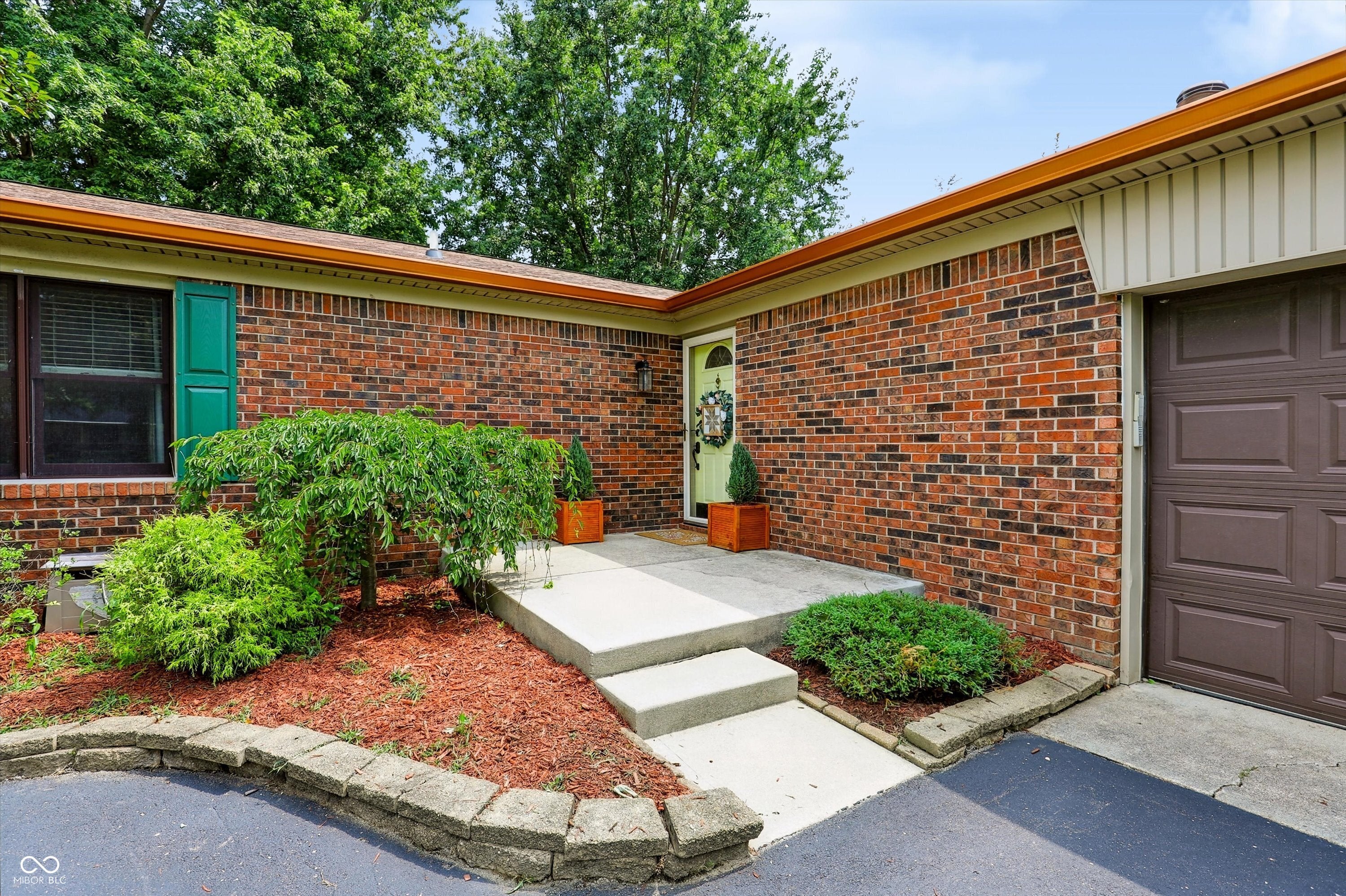 208 Ironwood Circle