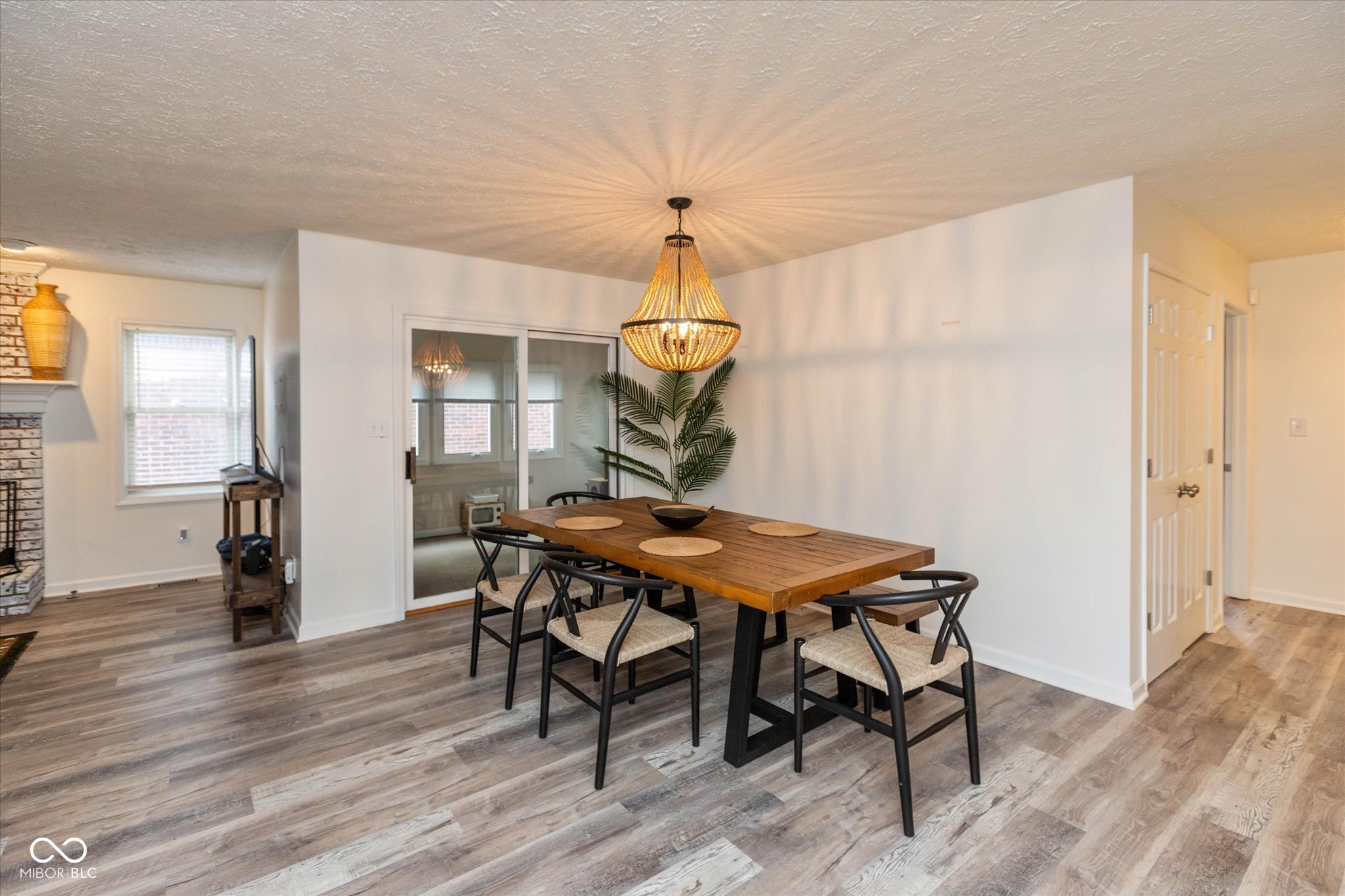 6858 Steinmeier Lane