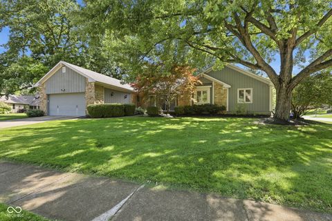 Photo of 7711 Warbler Way, Indianapolis, IN 46256 (MLS # 22103137)