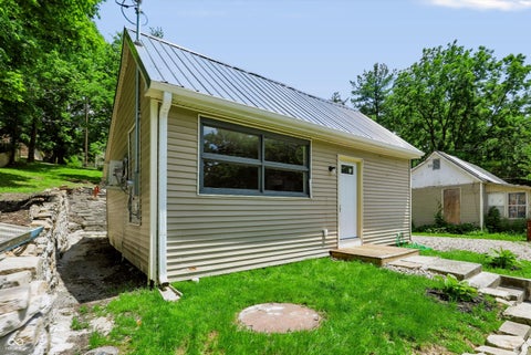 Photo of 8146 Market ST, Stinesville, IN 47464 (MLS # 22108005)