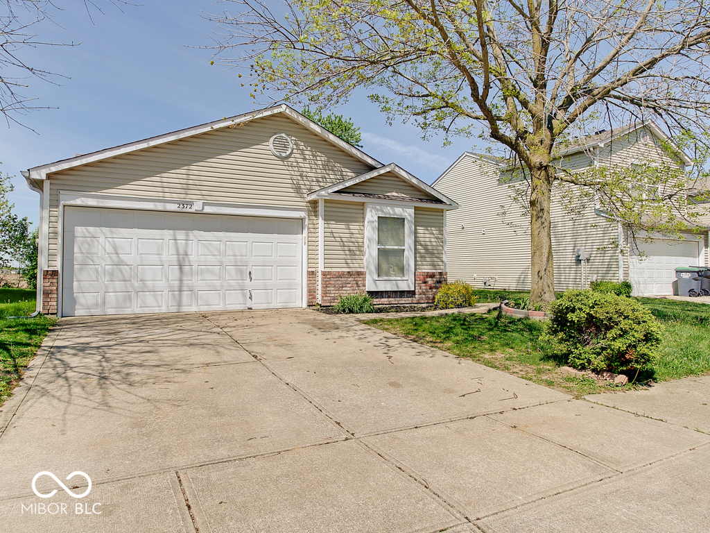 2372 Summerwood Lane