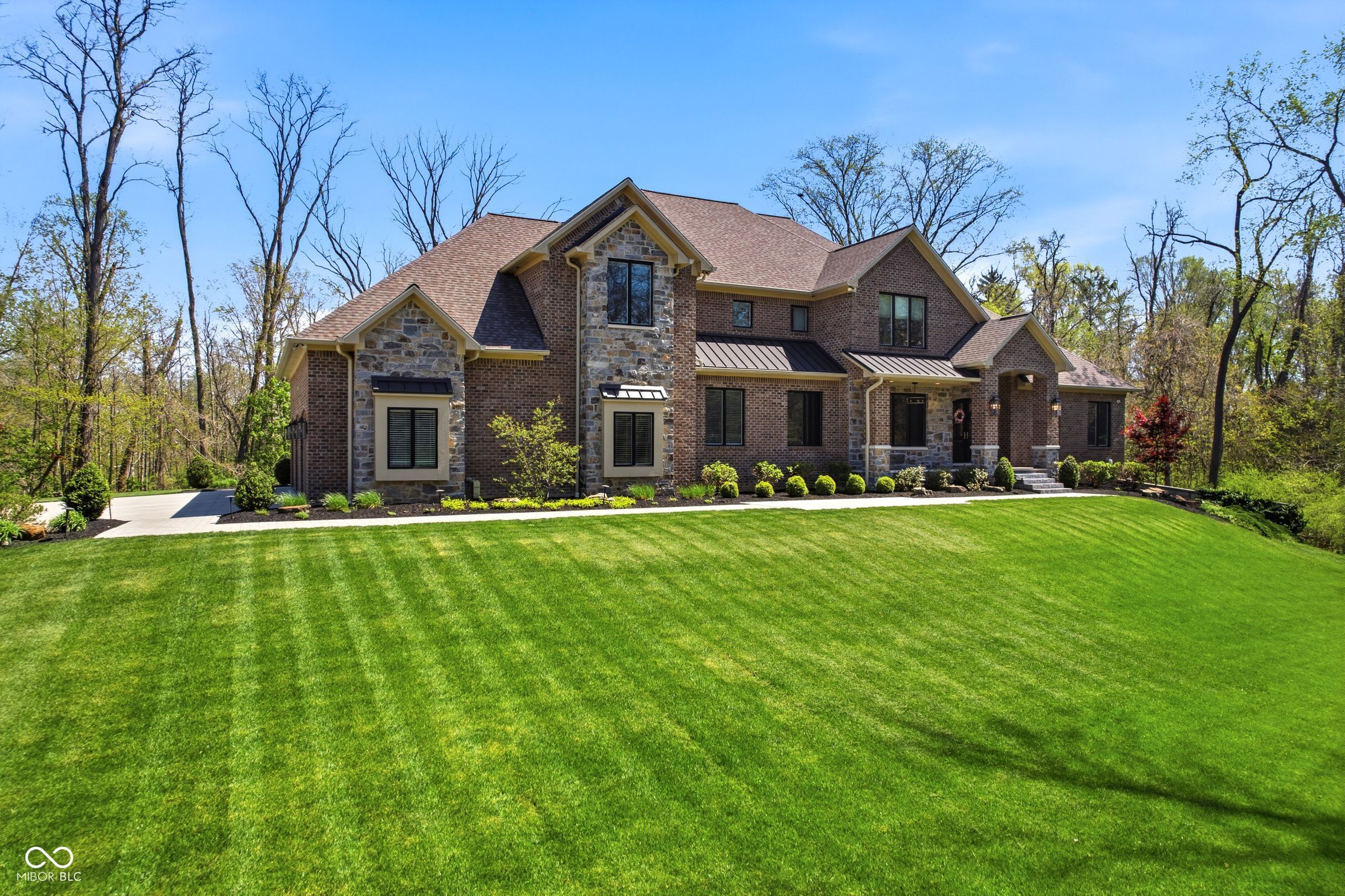 541 Macintosh Lane