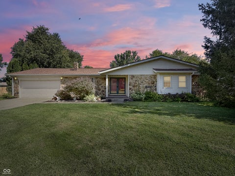 Photo of 4412 W Randy Road, Edinburgh, IN 46124 (MLS # 22122376)
