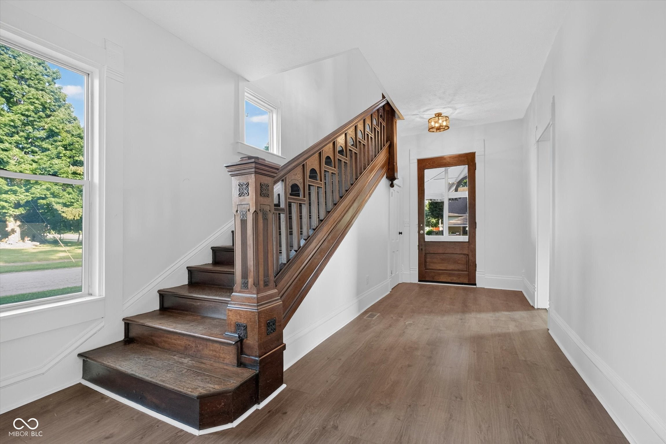 222 Douglas Street