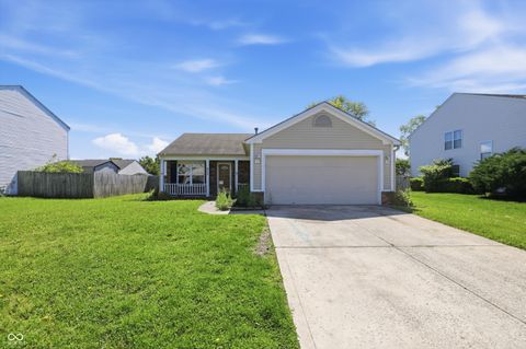 Photo of 952 Pine Ridge Way, Brownsburg, IN 46112 (MLS # 22101291)