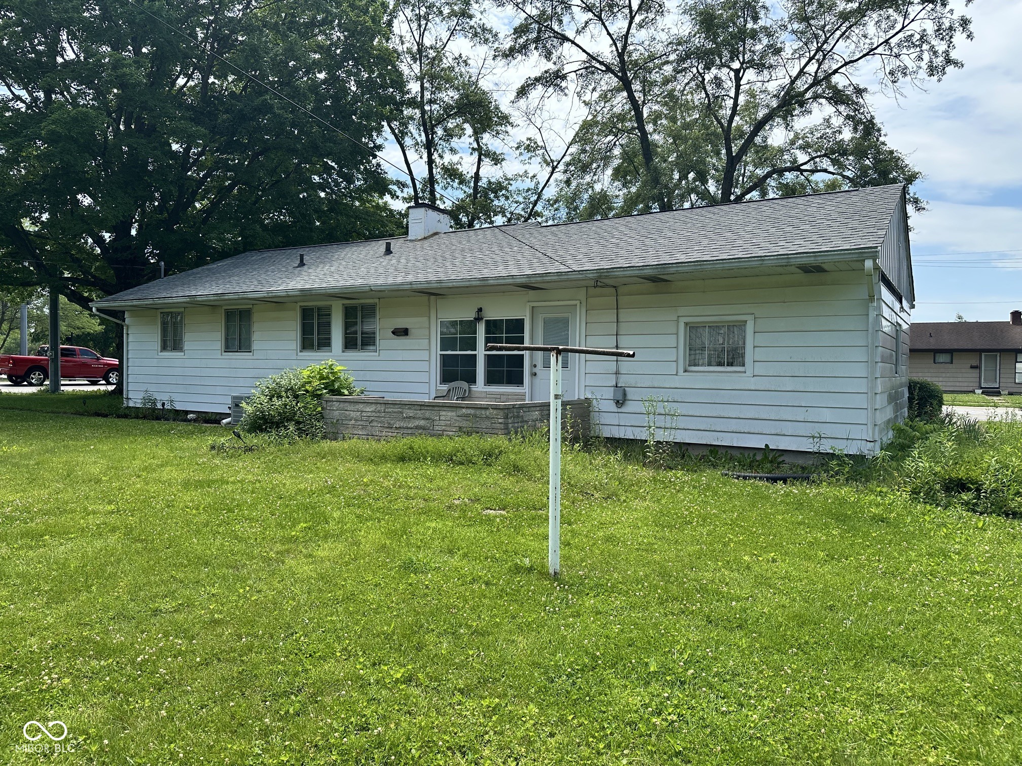 2 W Tilden Drive
