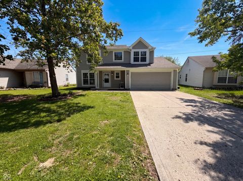 Photo of 2219 Rolling Oak Drive, Indianapolis, IN 46214 (MLS # 22101817)