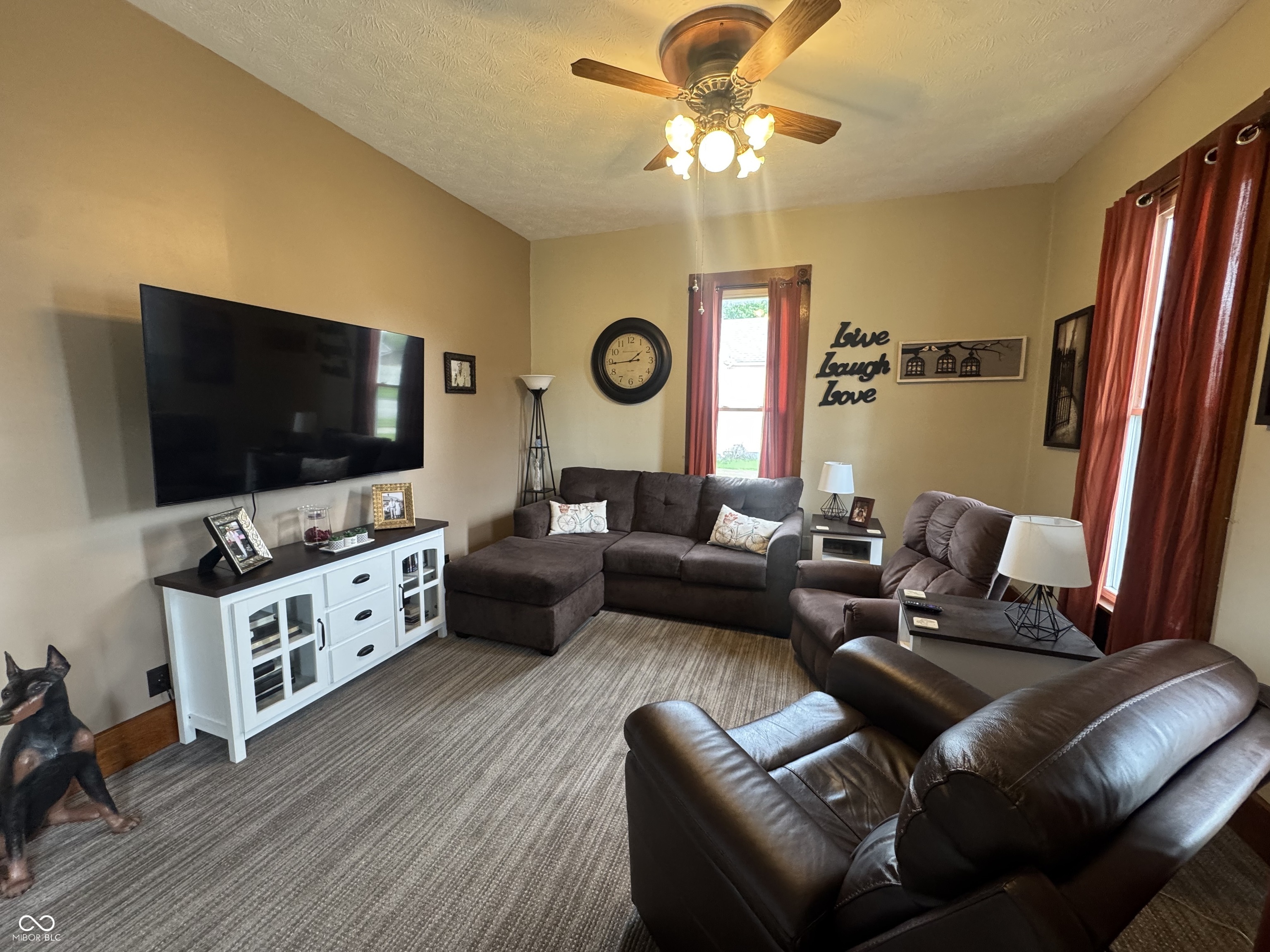 628 W Walnut Street