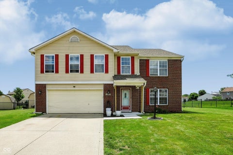 Photo of 9625 Treyburn Lakes Drive, Indianapolis, IN 46239 (MLS # 22125750)