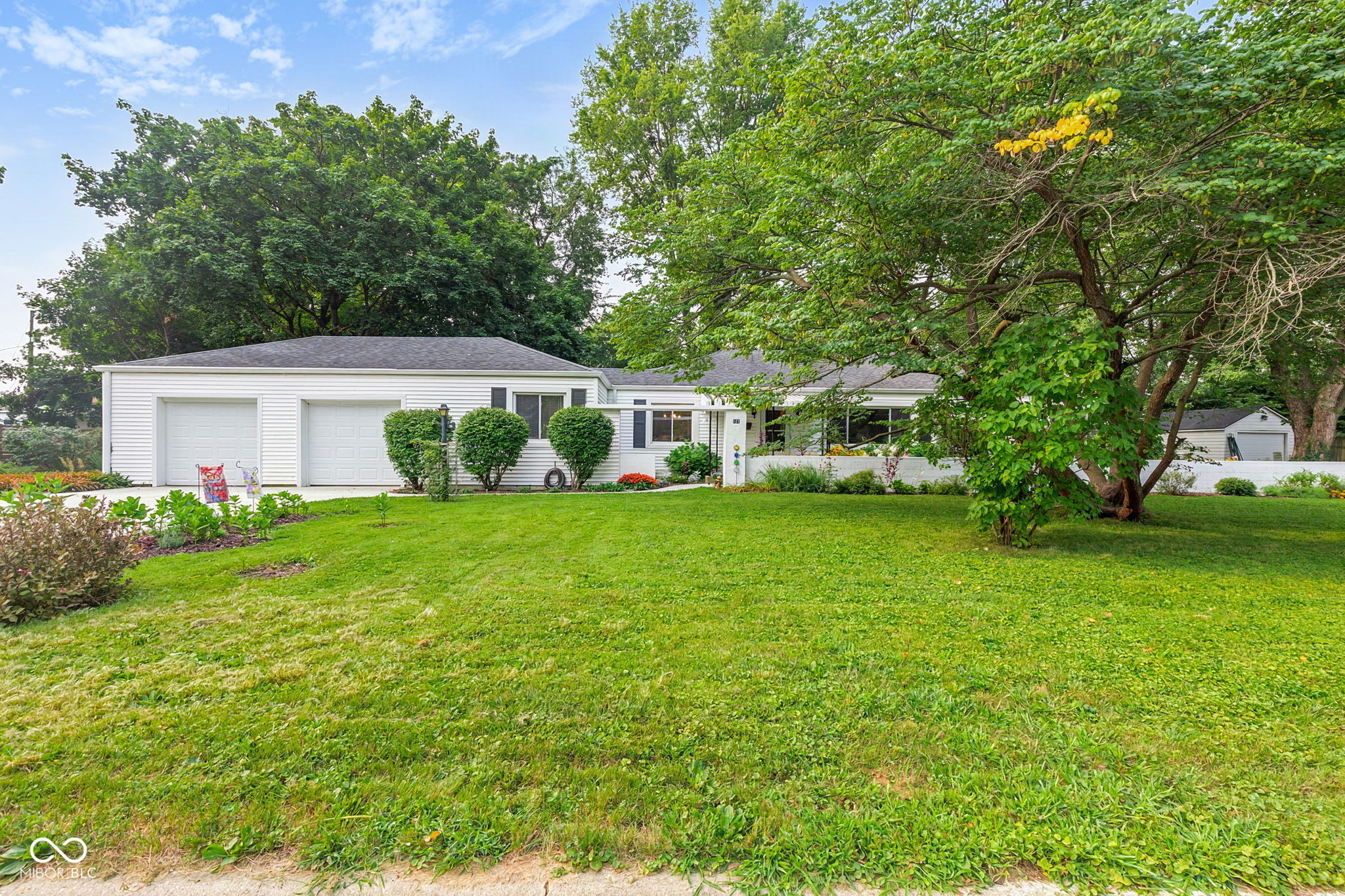 121 W Camp Street