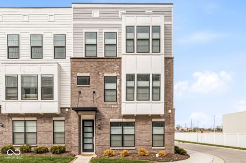 Photo of 9754 Junction Station, Fishers, IN 46037 (MLS # 22091713)