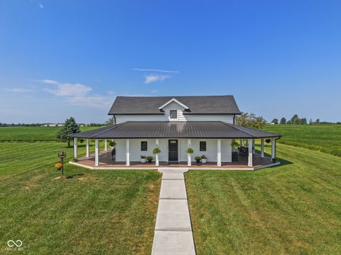 Photo of 3581 W County Road 350 N, Danville, IN 46122 (MLS # 22124708)