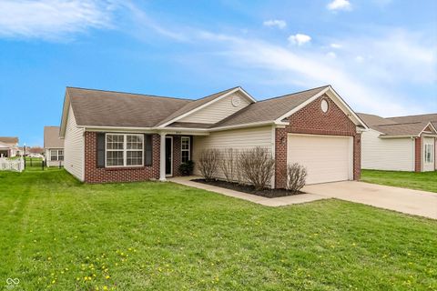 Photo of 3689 Indigo Blue Boulevard, Whitestown, IN 46075 (MLS # 22090949)