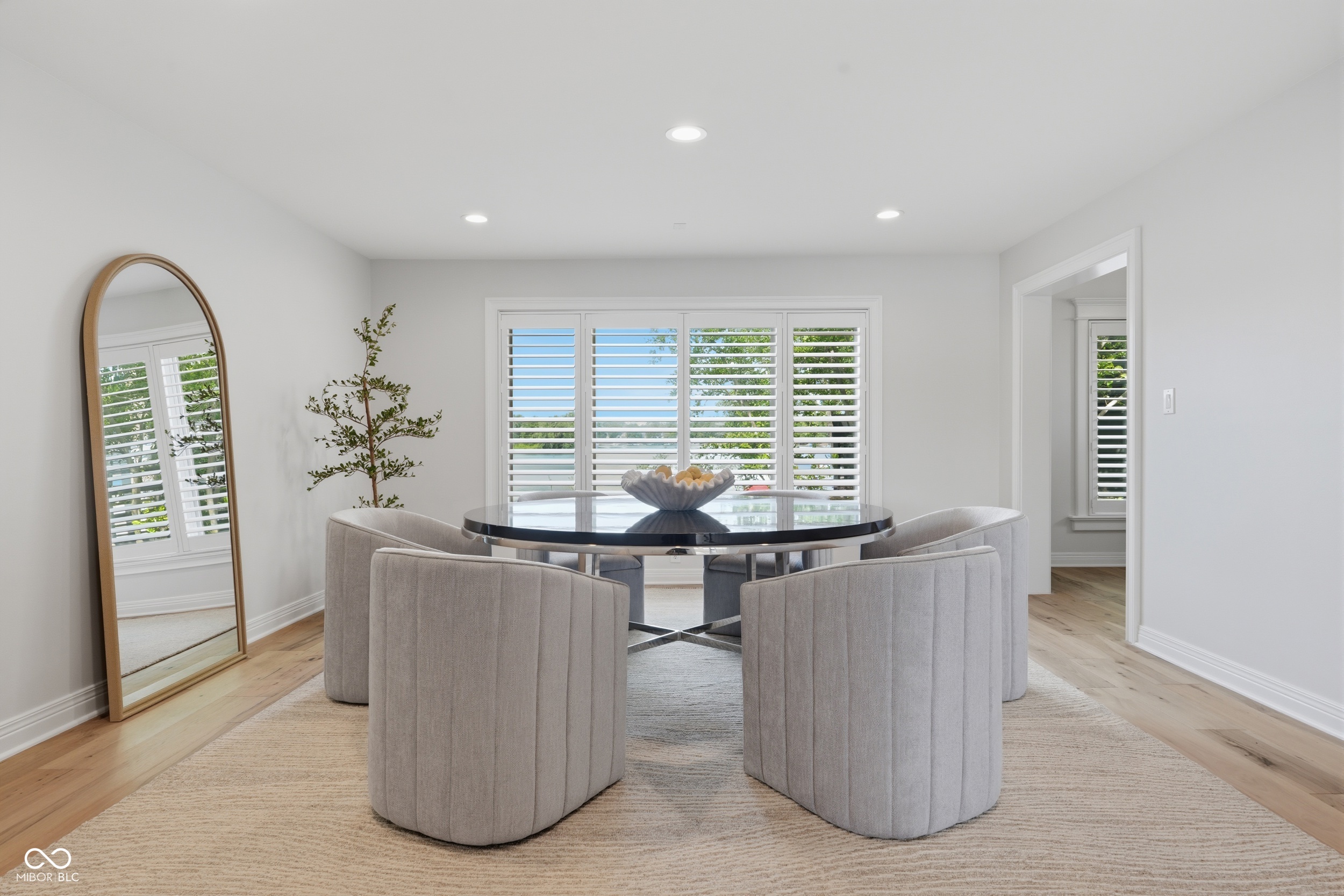 3777 Bay Road North Drive