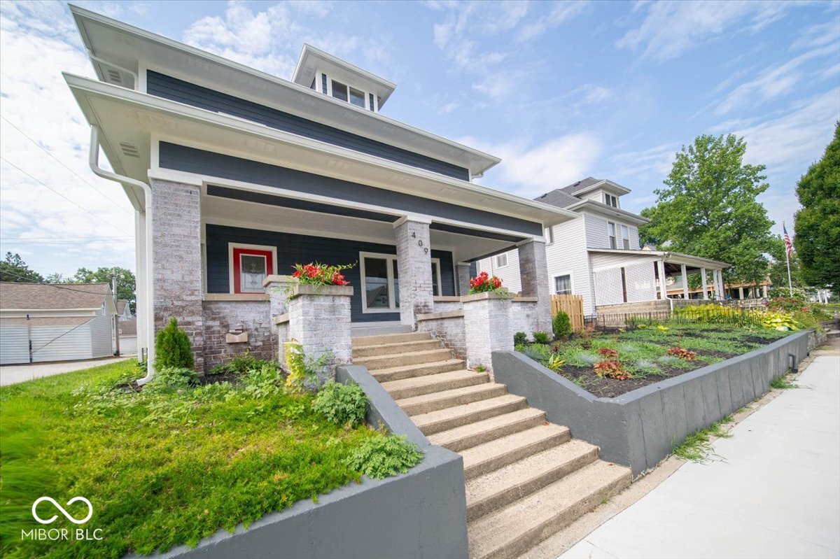 409 E Washington Street - Photo 4