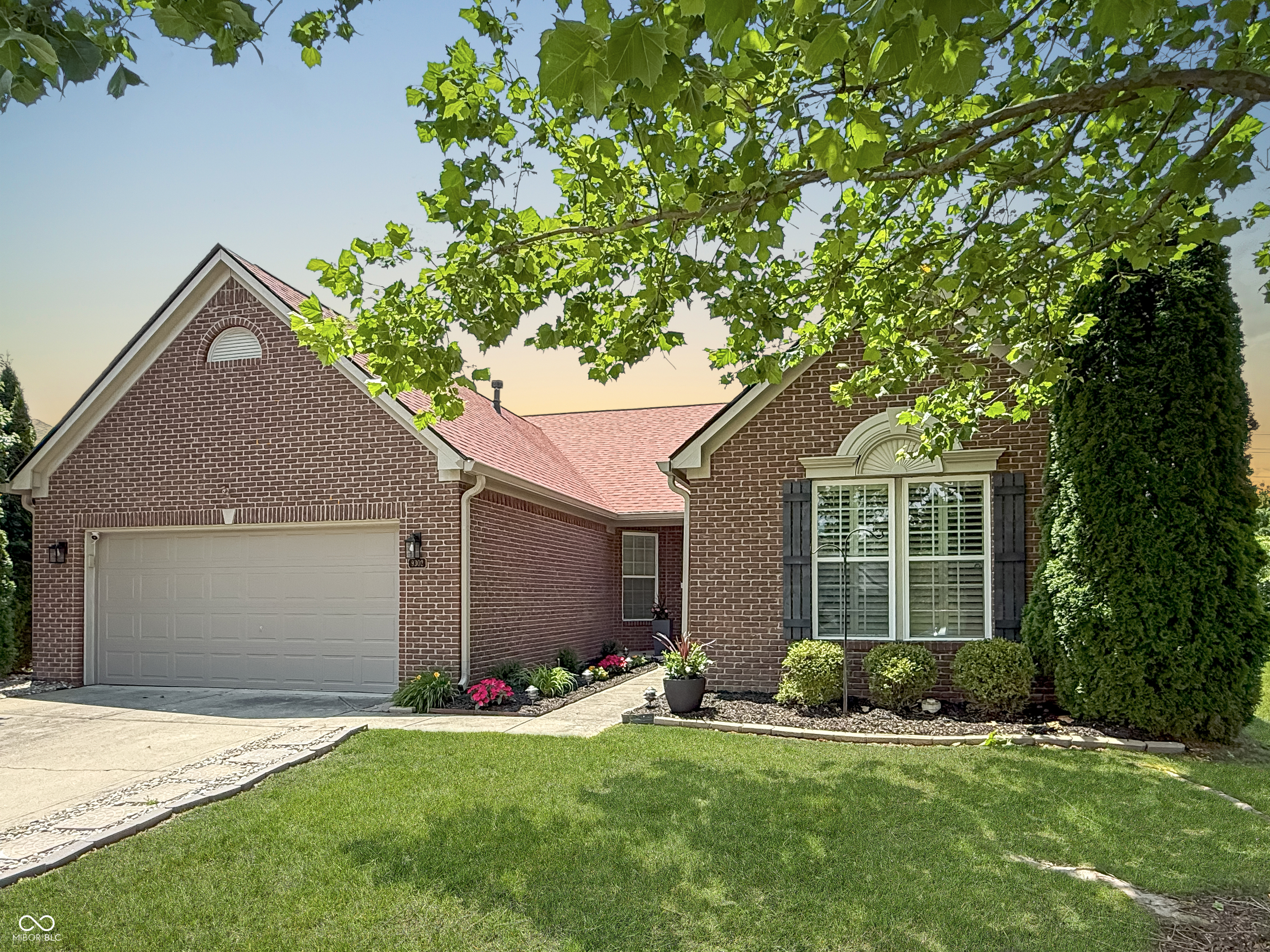 9302 N Bayland Drive