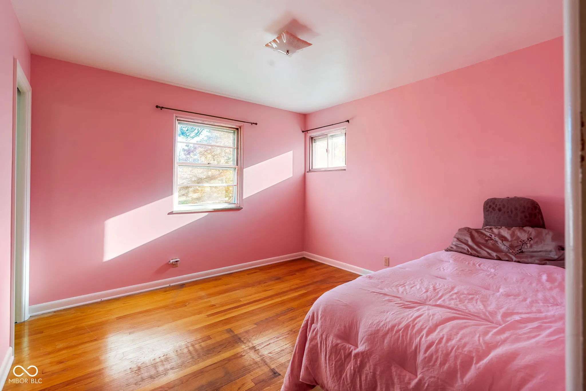 Indianapolis, Indiana 46220, United States, 4 Bedrooms Bedrooms, ,3 BathroomsBathrooms,Residential,Active,236335