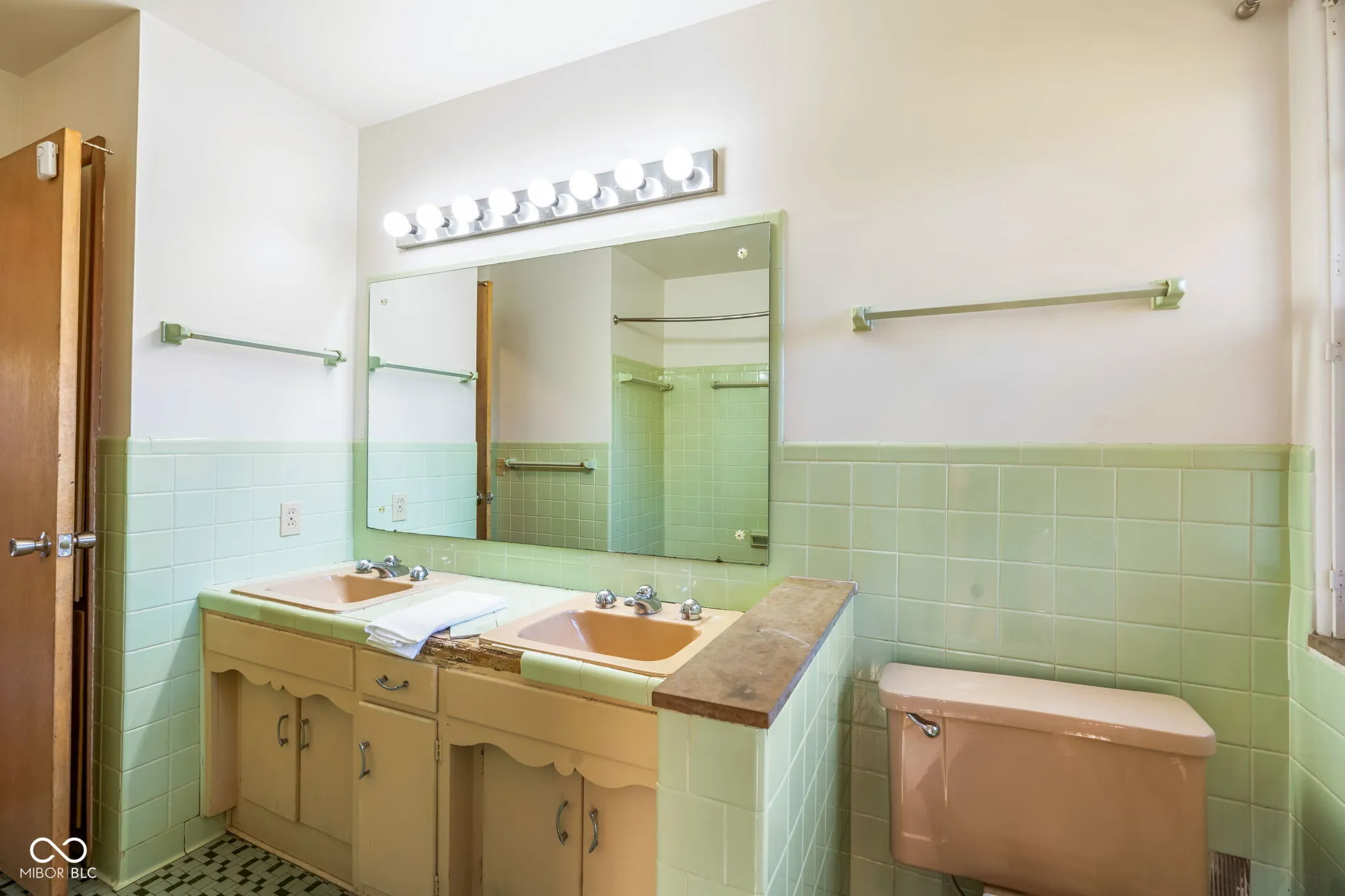 Indianapolis, Indiana 46220, United States, 4 Bedrooms Bedrooms, ,3 BathroomsBathrooms,Residential,Active,236335