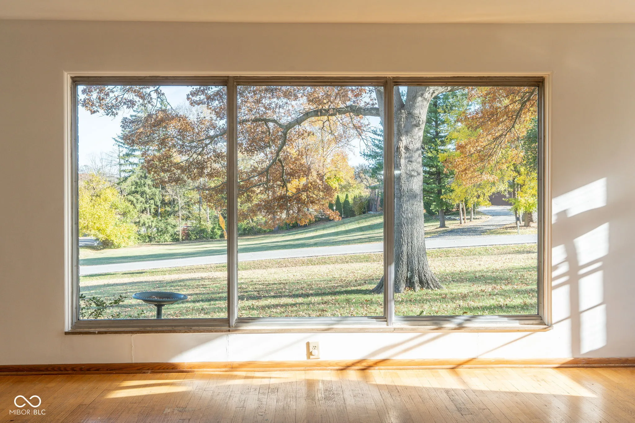 Indianapolis, Indiana 46220, United States, 4 Bedrooms Bedrooms, ,3 BathroomsBathrooms,Residential,Active,236335