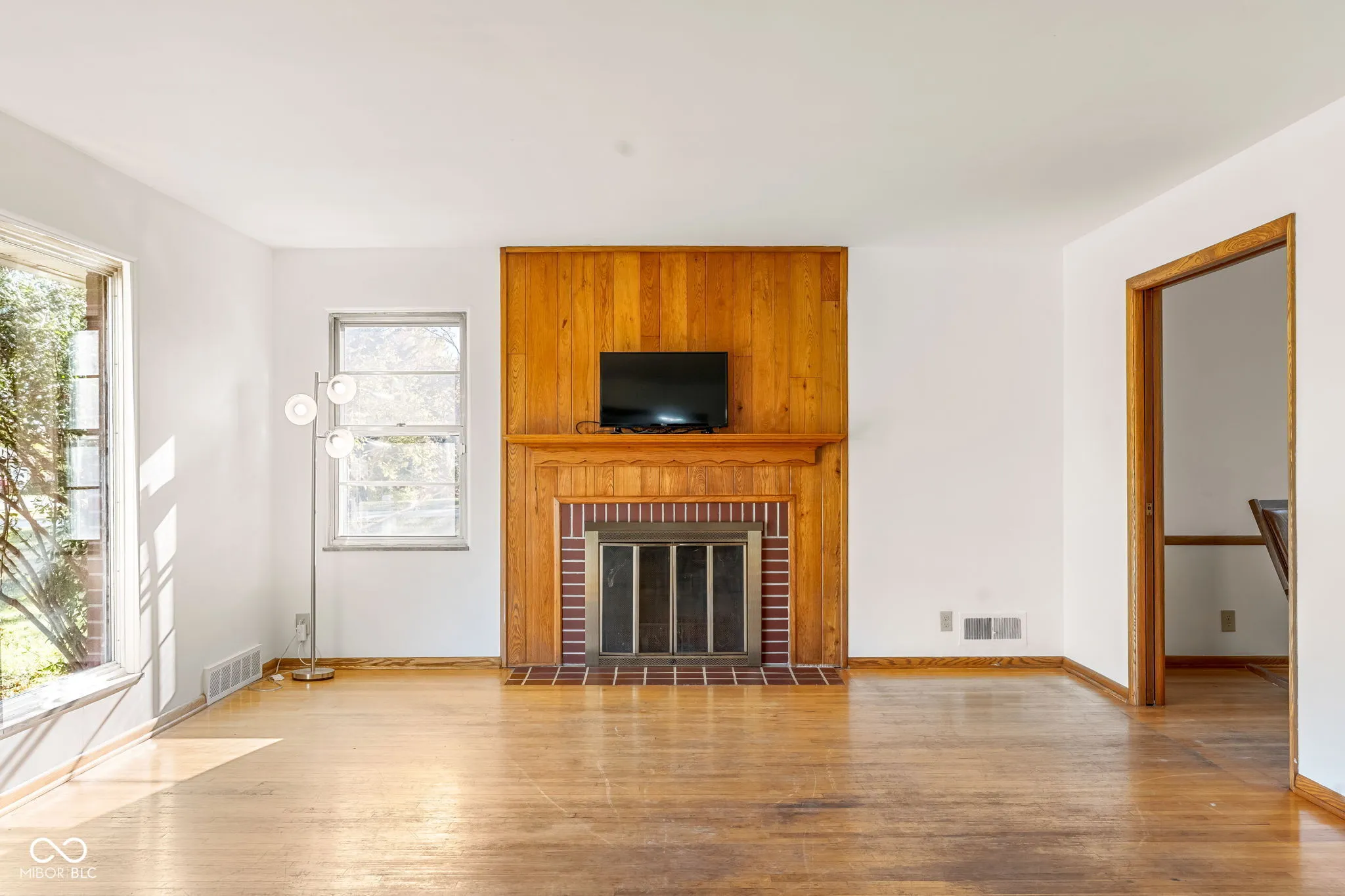 Indianapolis, Indiana 46220, United States, 4 Bedrooms Bedrooms, ,3 BathroomsBathrooms,Residential,Active,236335