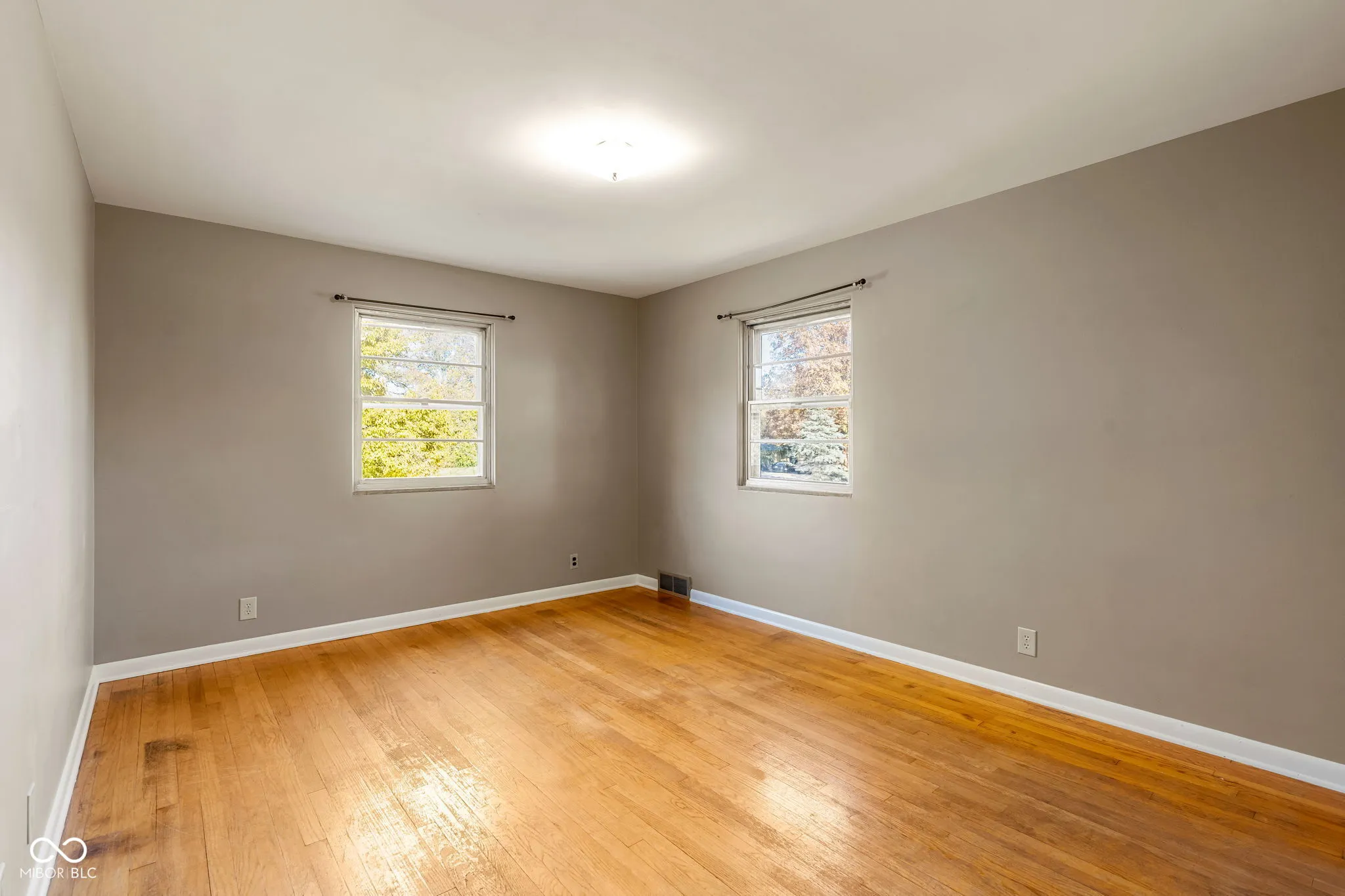 Indianapolis, Indiana 46220, United States, 4 Bedrooms Bedrooms, ,3 BathroomsBathrooms,Residential,Active,236335