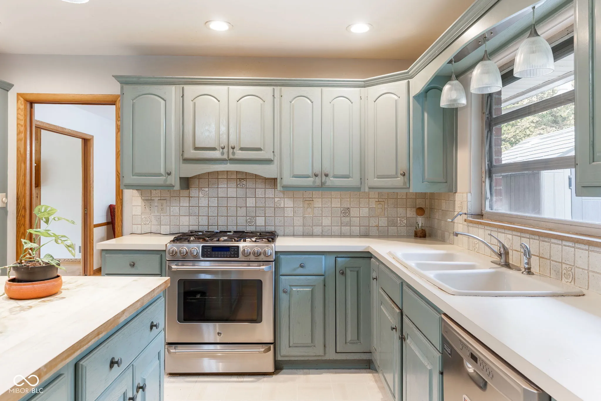 Indianapolis, Indiana 46220, United States, 4 Bedrooms Bedrooms, ,3 BathroomsBathrooms,Residential,Active,236335