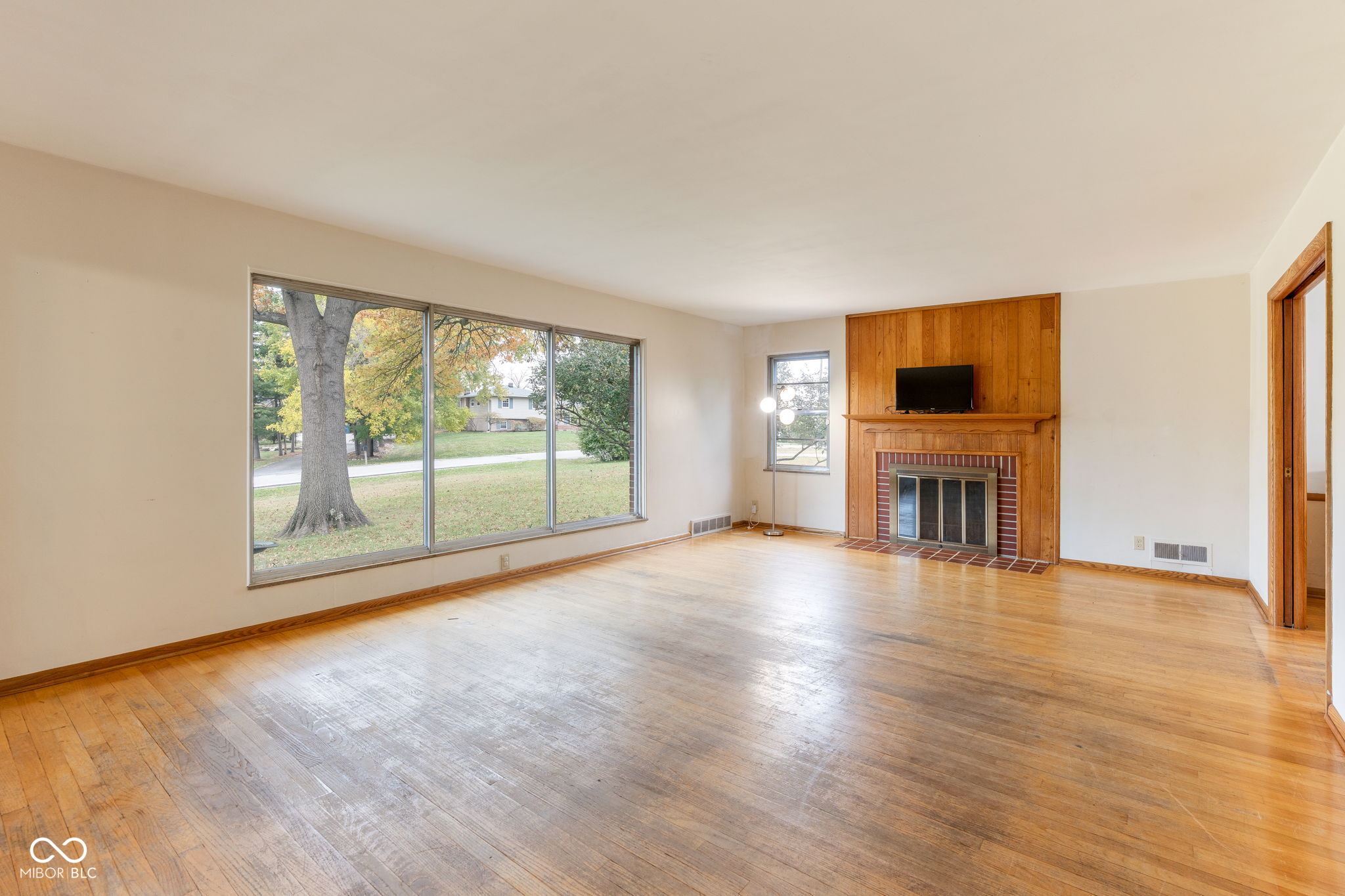 5940 N Emerson Avenue