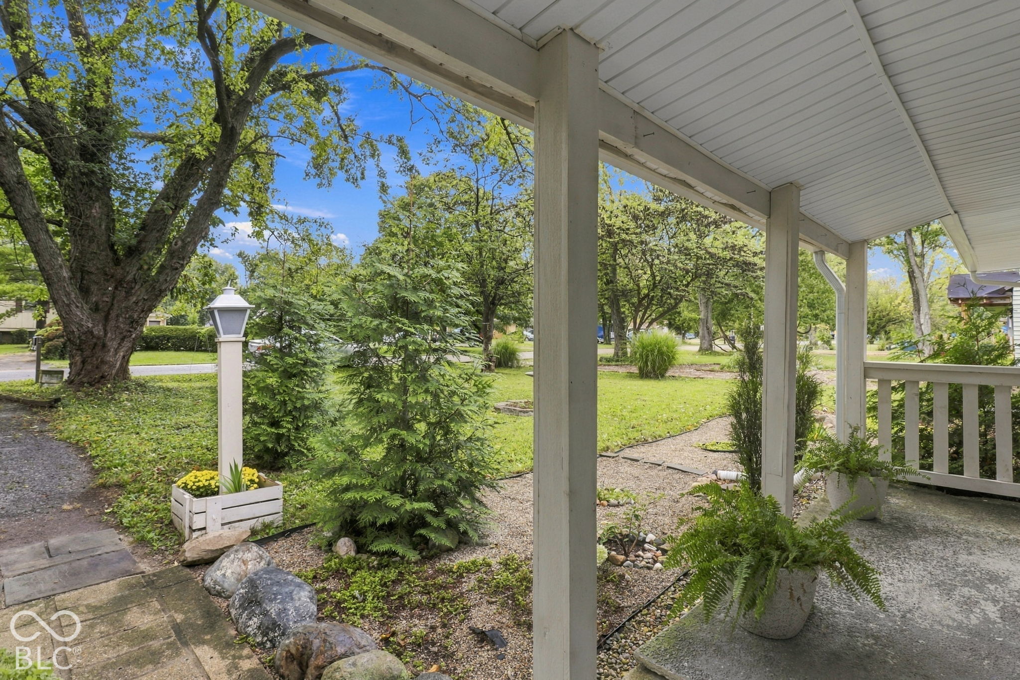 2125 W Coil Street