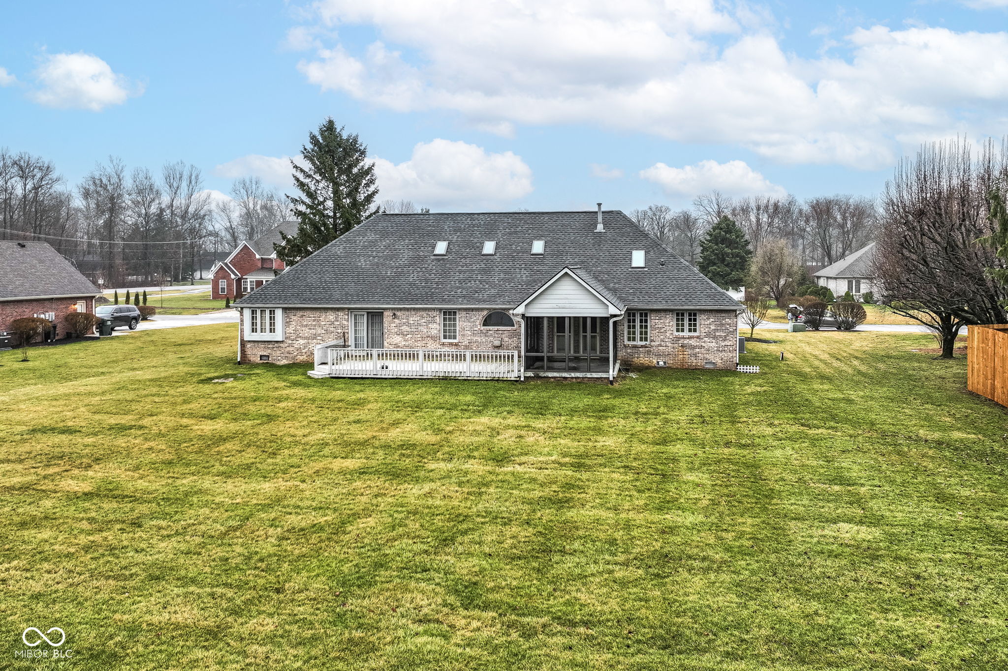 6052 W Broken Arrow Drive